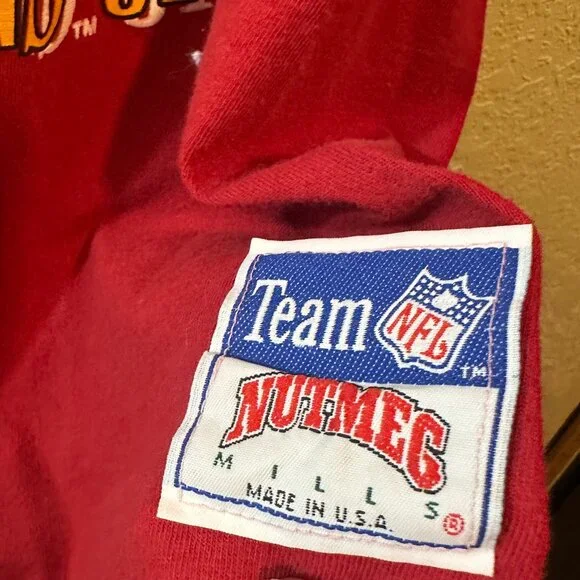 NWOT VINTAGE nutmeg mills Washington Redskins Men's Graphic Tee Shirt - Picture 3 of 4